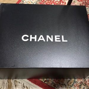 Chanel box